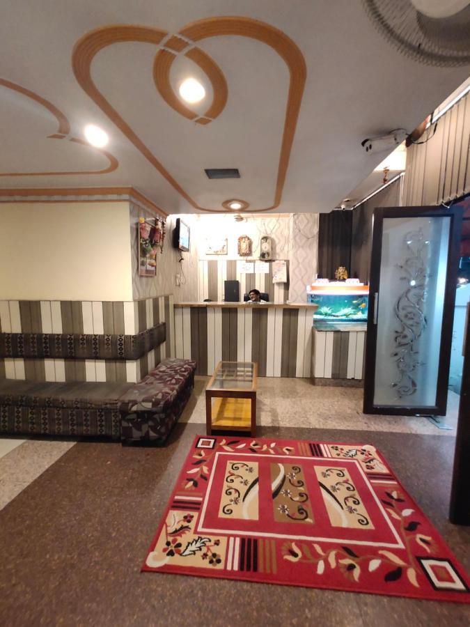 Hotel Aman Palace Prayagraj Exterior photo